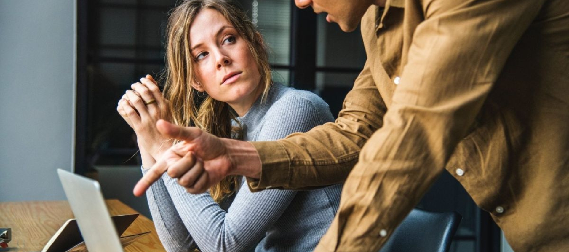 ¿Cómo desempoderar al personal que frena el crecimiento de la empresa y crea mal ambiente de trabajo?